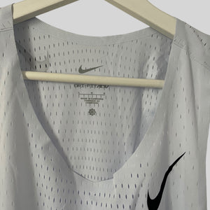Top Nike Aeroswift - homme