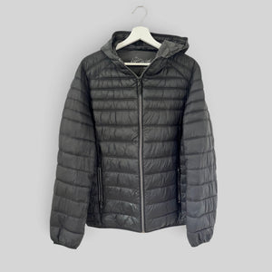 Black puffer jacket - men